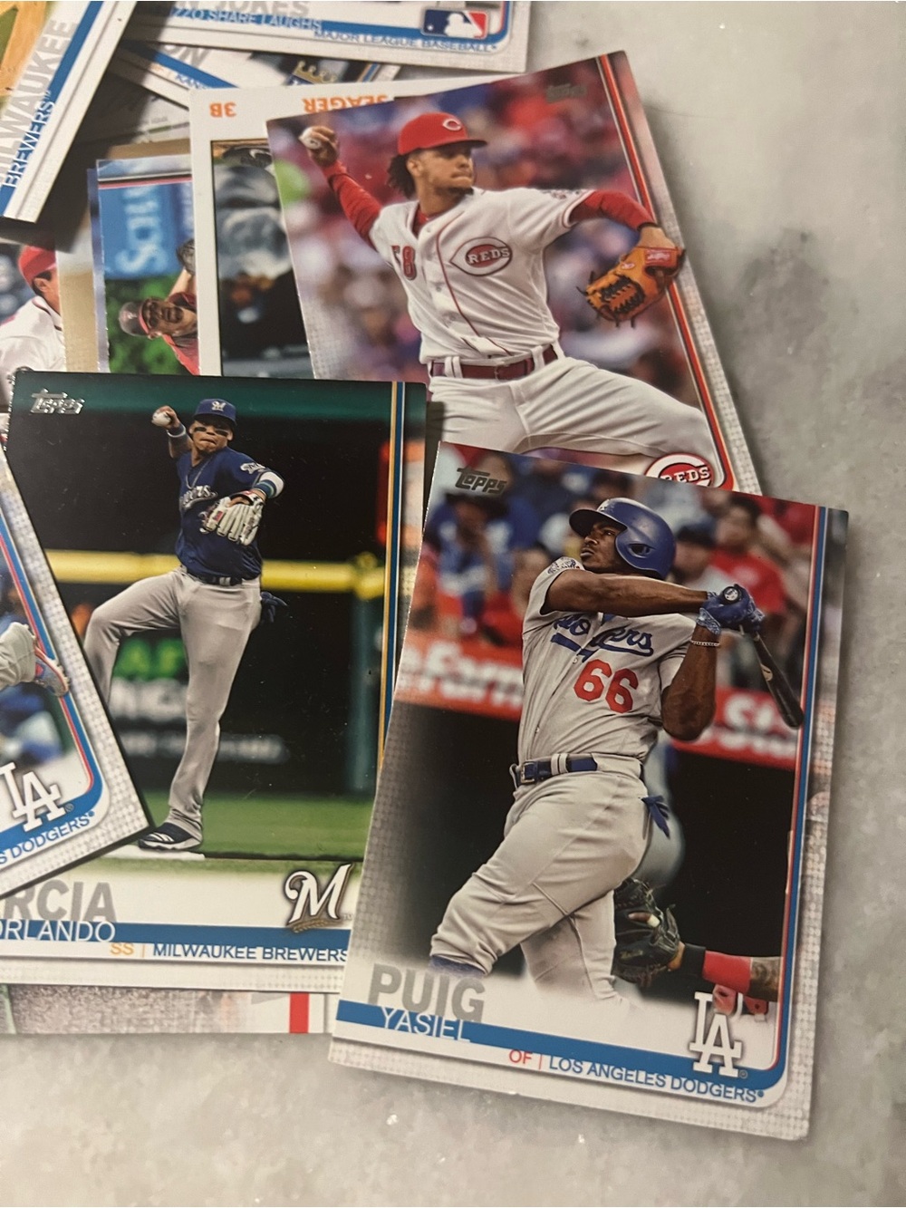 Assorted Baseball Trading Cards - Multi-Color Lot - Picture 6 of 8